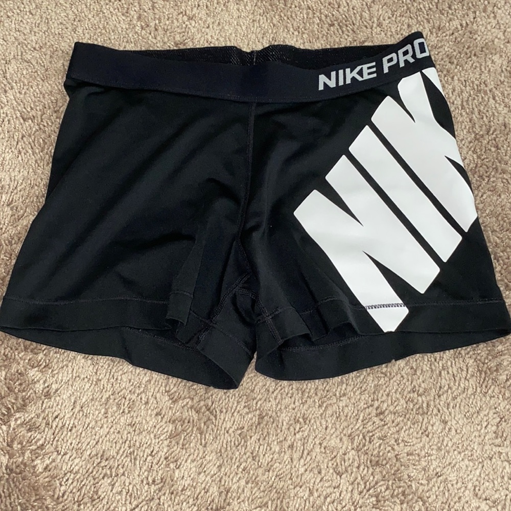Black Nike pros